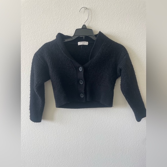Aritzia babaton Canberra black merino wool v neck button up cropped sweater - Picture 3 of 6